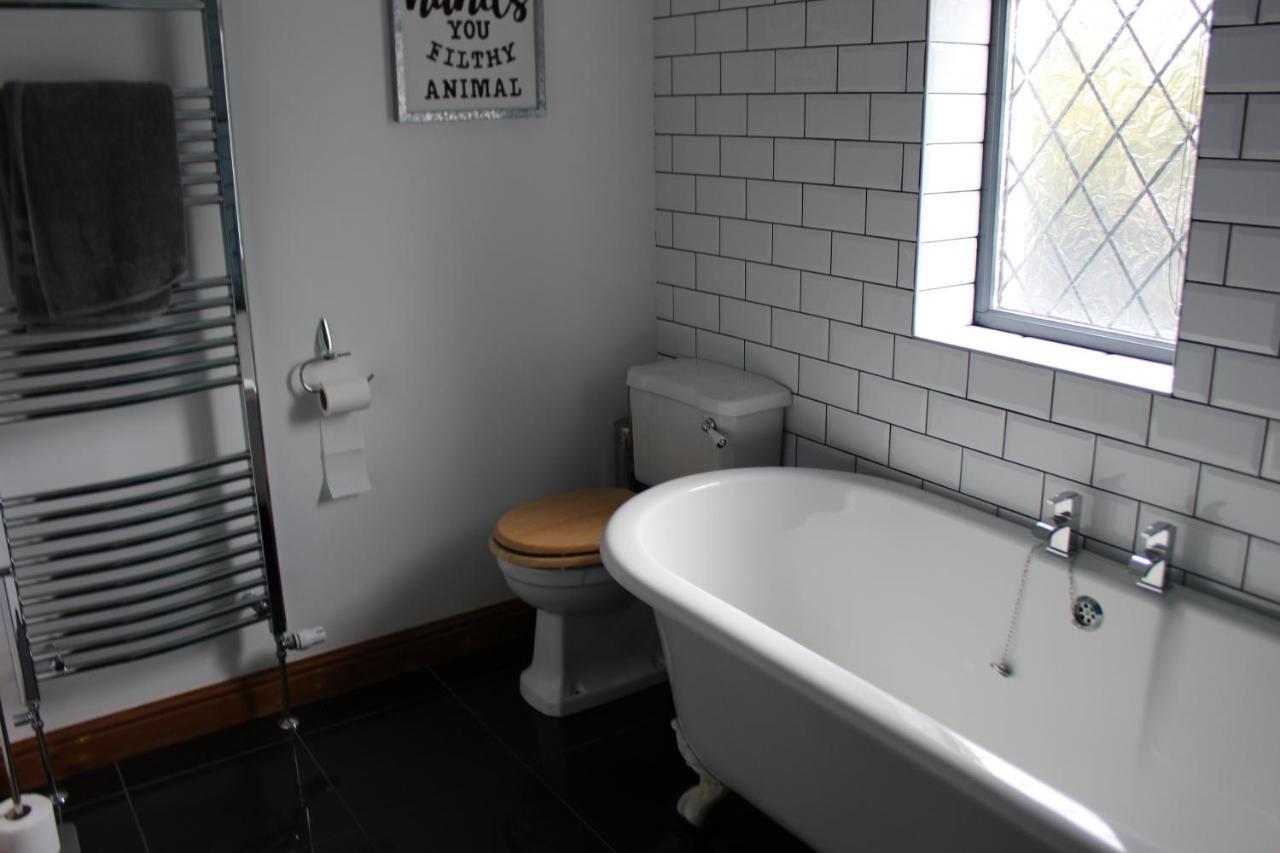 Modern Spacious House - Sleeps 16, Free Parking, Sun Terrace Nuneaton Exterior photo